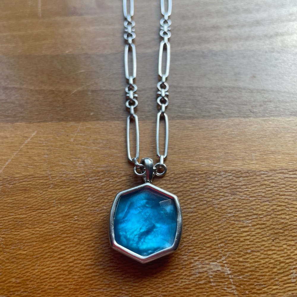 Kendra Scott Davis Pendant